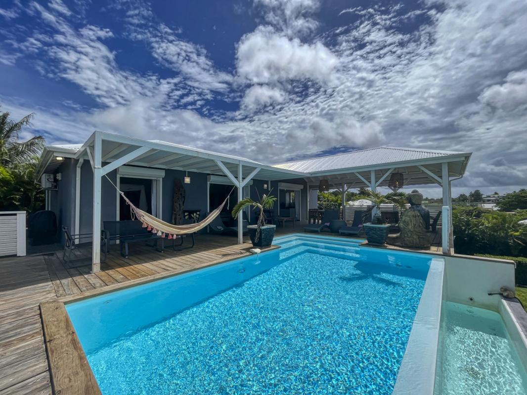 Location Villa 6 personnes avec piscine Saint François Guadeloupe-piscine-4